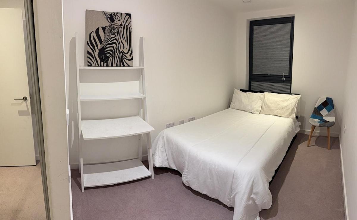New 2 Bed Apartment Greenwich London Bagian luar foto