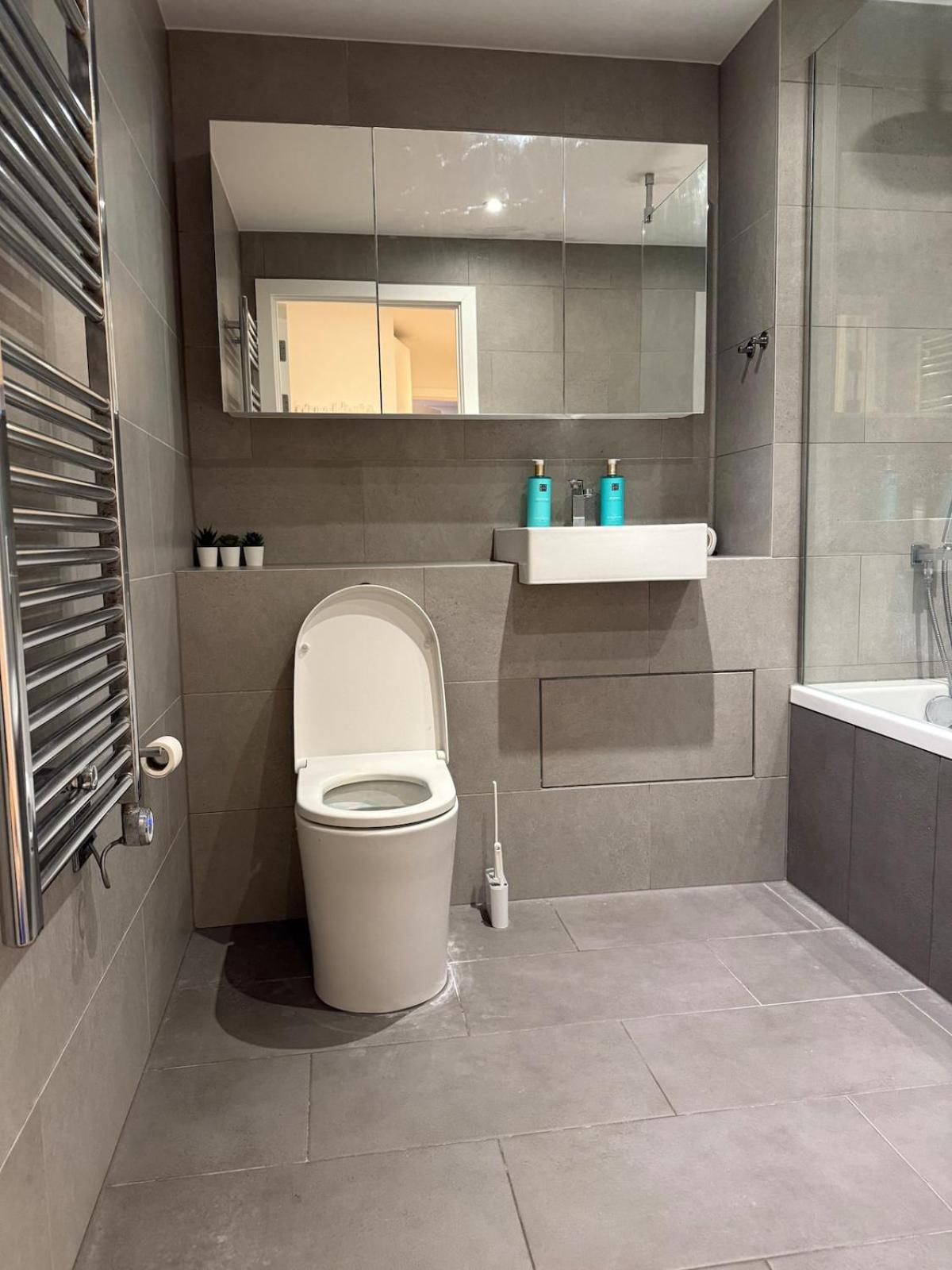 New 2 Bed Apartment Greenwich London Bagian luar foto